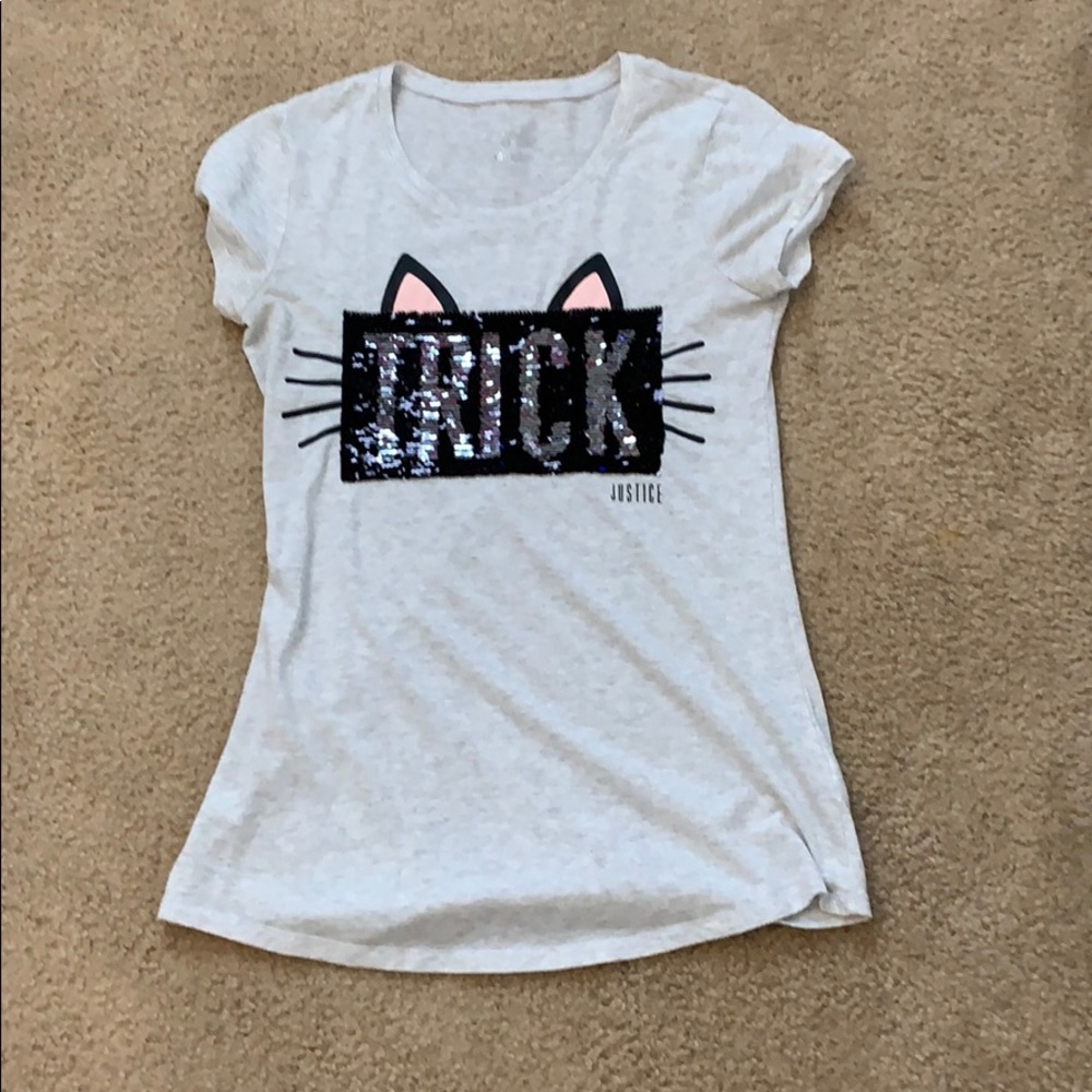 graphic tee